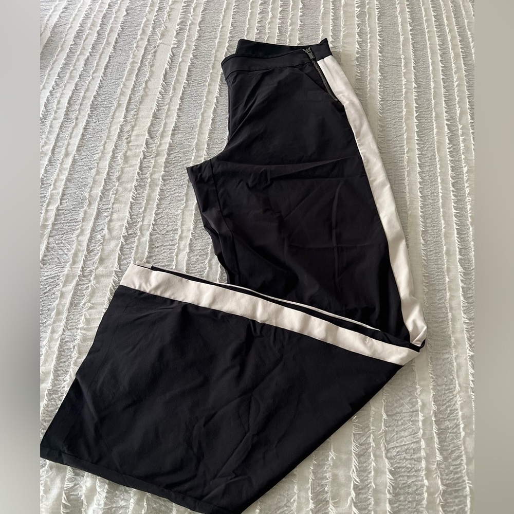 Athleta Black and White Wide Leg Pants - Picture 3 of 7